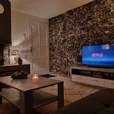 Thuis In Deze Charmante Loft هيلين